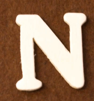 Vanerikirjain 4 cm, N - Kirjaimet ja numerot - 6161300 - 1