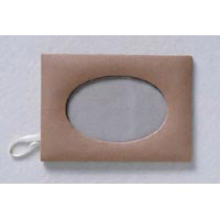 Valokuvakehys, paperimassaa, 12x17 cm - Paperimassarasiat ja -esineet - 1166-56 - 1